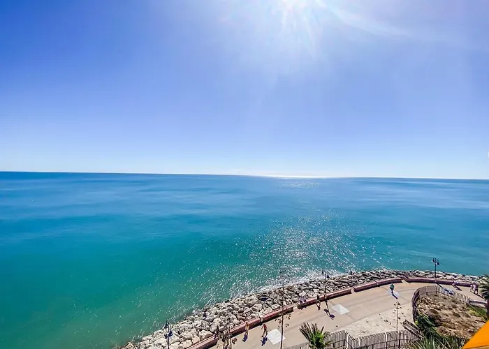 Vista Al Mar, Wifi, Terraza Y Piscina. Apartamento *