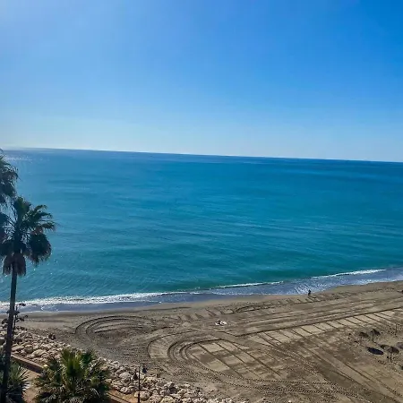 Vista Al Mar, Wifi, Terraza Y Piscina. Apartamento
